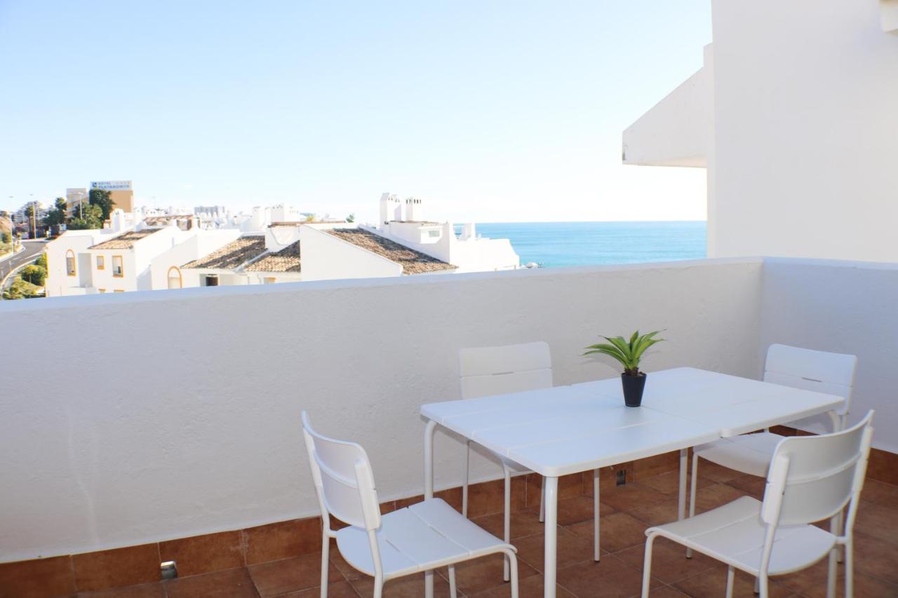 Apartamento Ático frente al mar - Vistas, piscina, terrazas, parking! Benalmádena Exterior foto